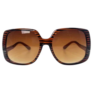 Glamorous Eyewear for the Fashion Maverick