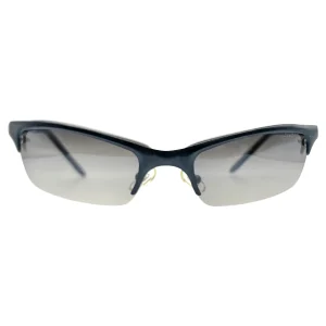 Trend-Defining Frames for the Style Conscious